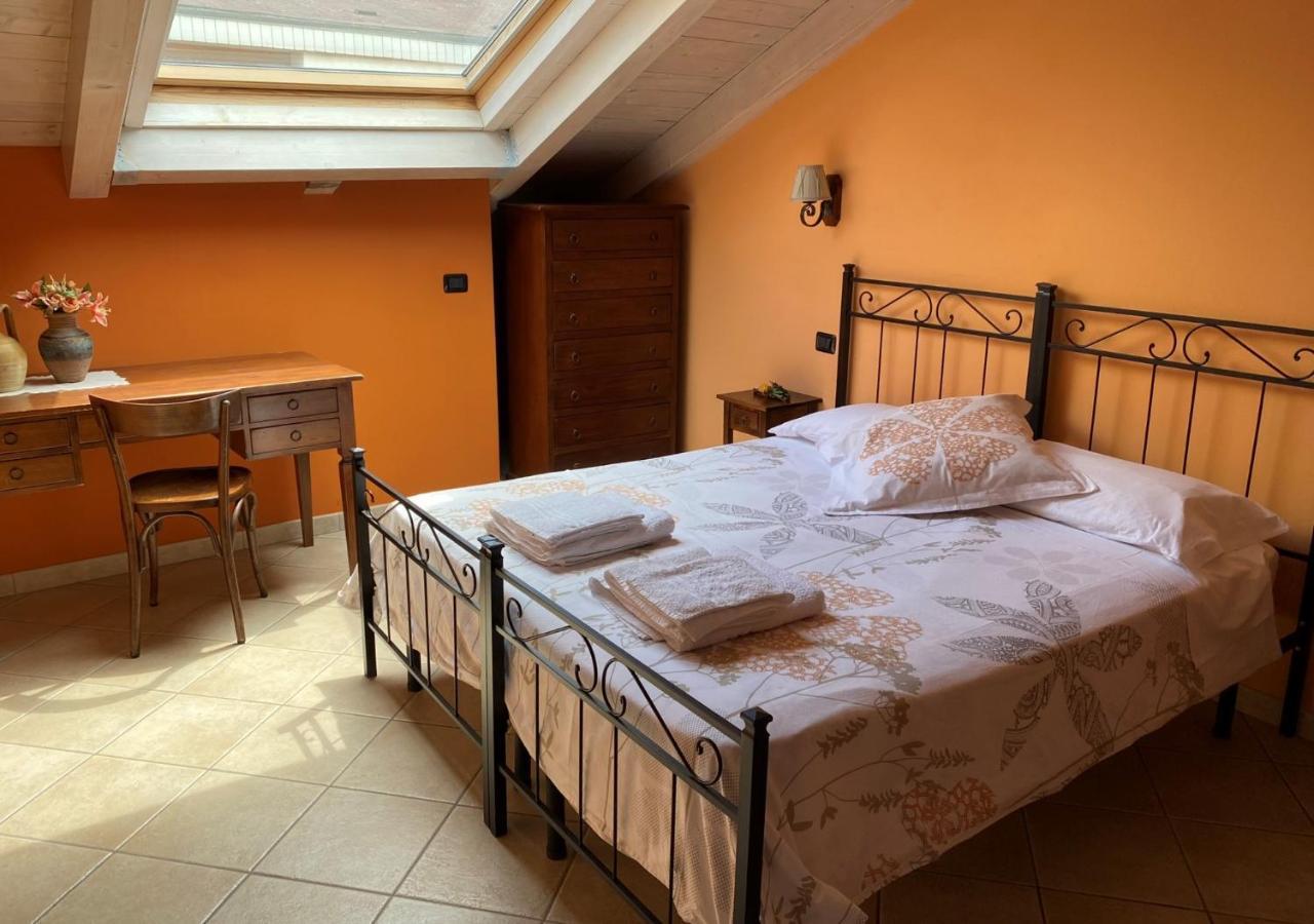 Bed and Breakfast La Chiocciola à Momo Extérieur photo